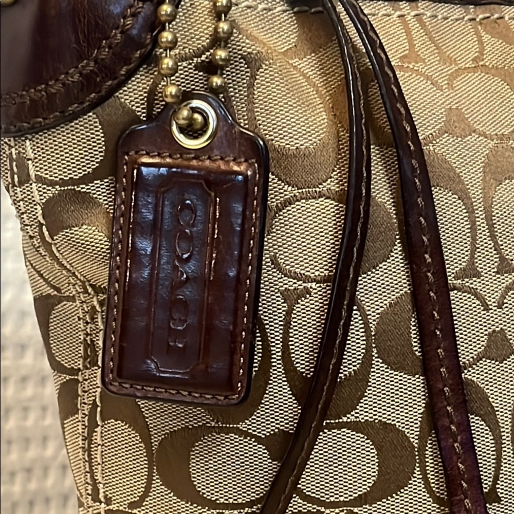 Coach Tan and Brown Signature Cross Body Bag - Picture 4 of 15
